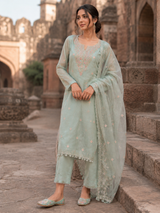 Handcrafted Mojari with Fine Thread Work & Anti-Slip Sole