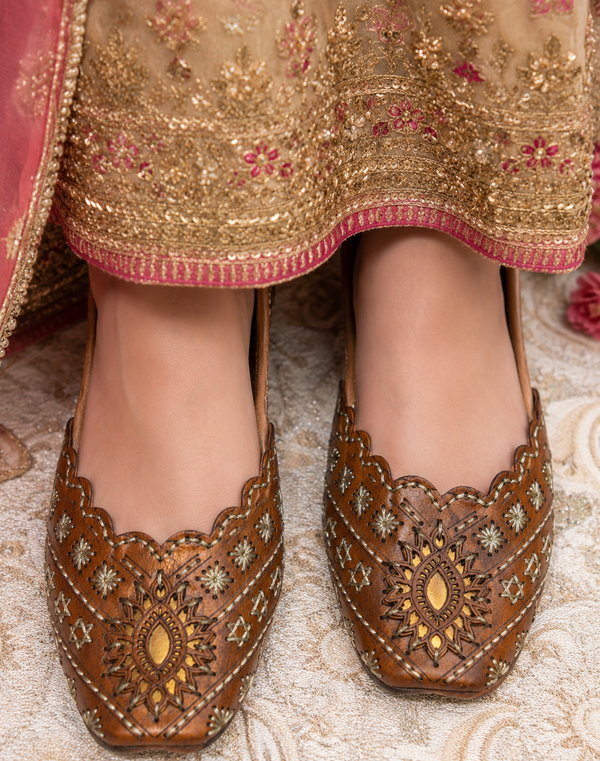 Brown Pure Leather Punjabi Jutti
