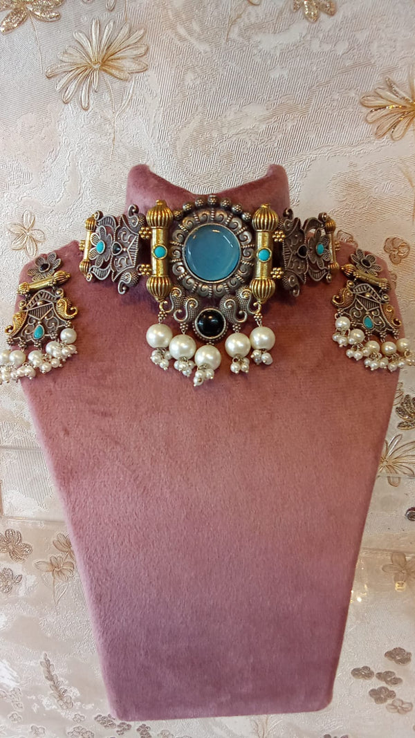 Two-Tone Vintage Pearl Choker Set