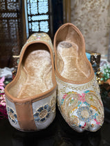 Dabka Zardosi Handcrafted Punjabi Jutti with Anti-slip Sole